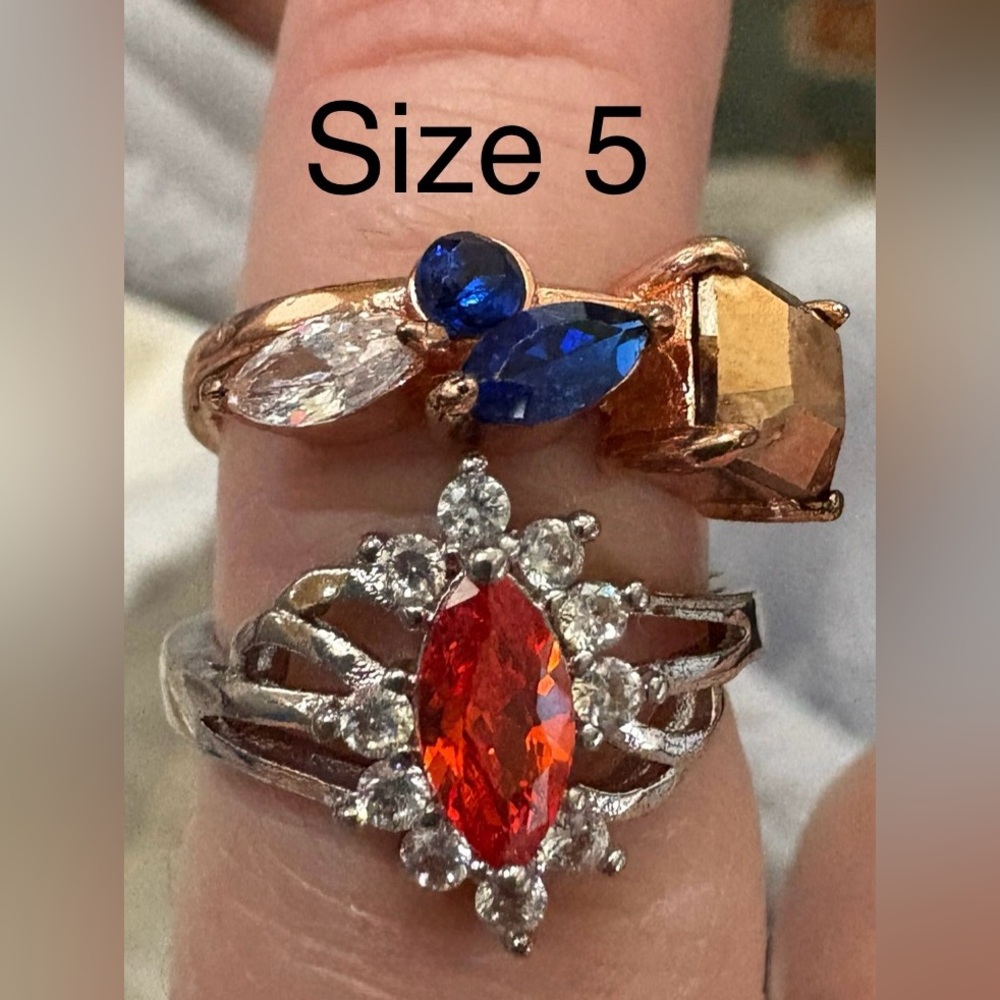 Lot of 35 rings from Fragrant Jewels